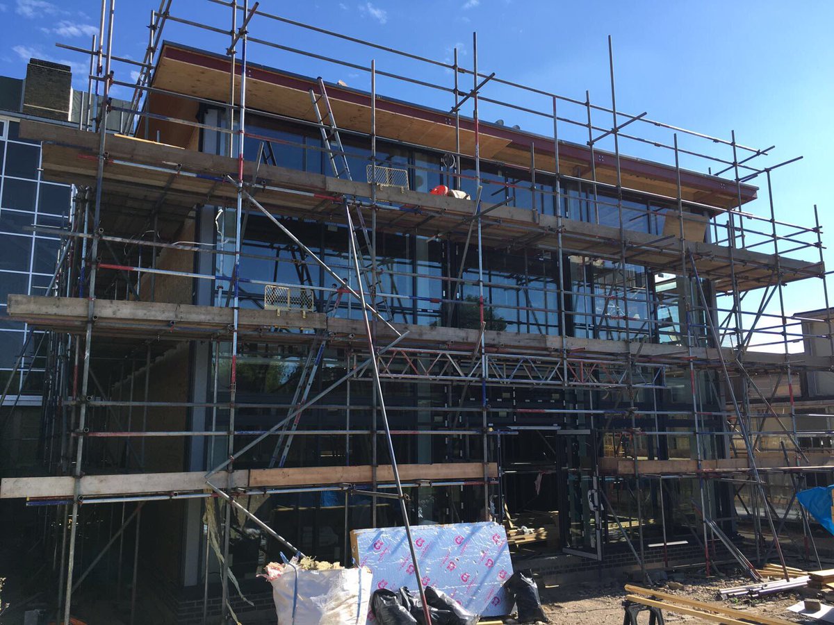 BECCONSTRUCTION's tweet image. Simon Langton - New Tong Centre - Roof on and Windows installed @WoodleyColesLLP @BDBDesignLLP