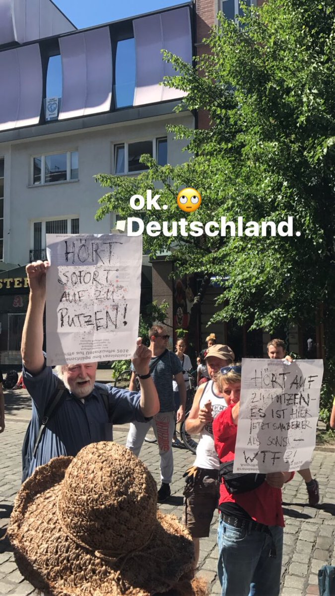 Digitamous's tweet photo. Some people are so spoiled they don't even like people cleaning up after a riot. #g20hh2017 https://t.co/c93KPkJ0T1