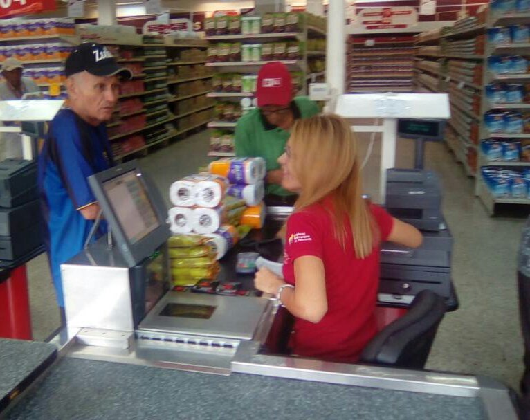 RABSA_OFICIAL's tweet photo. Te esperamos en el #AbastoBicemtenario Costa Verde, donde podrás disfrutar de variedad de productos y espacios dignos para el pueblo. https://t.co/wBAIxtwysE