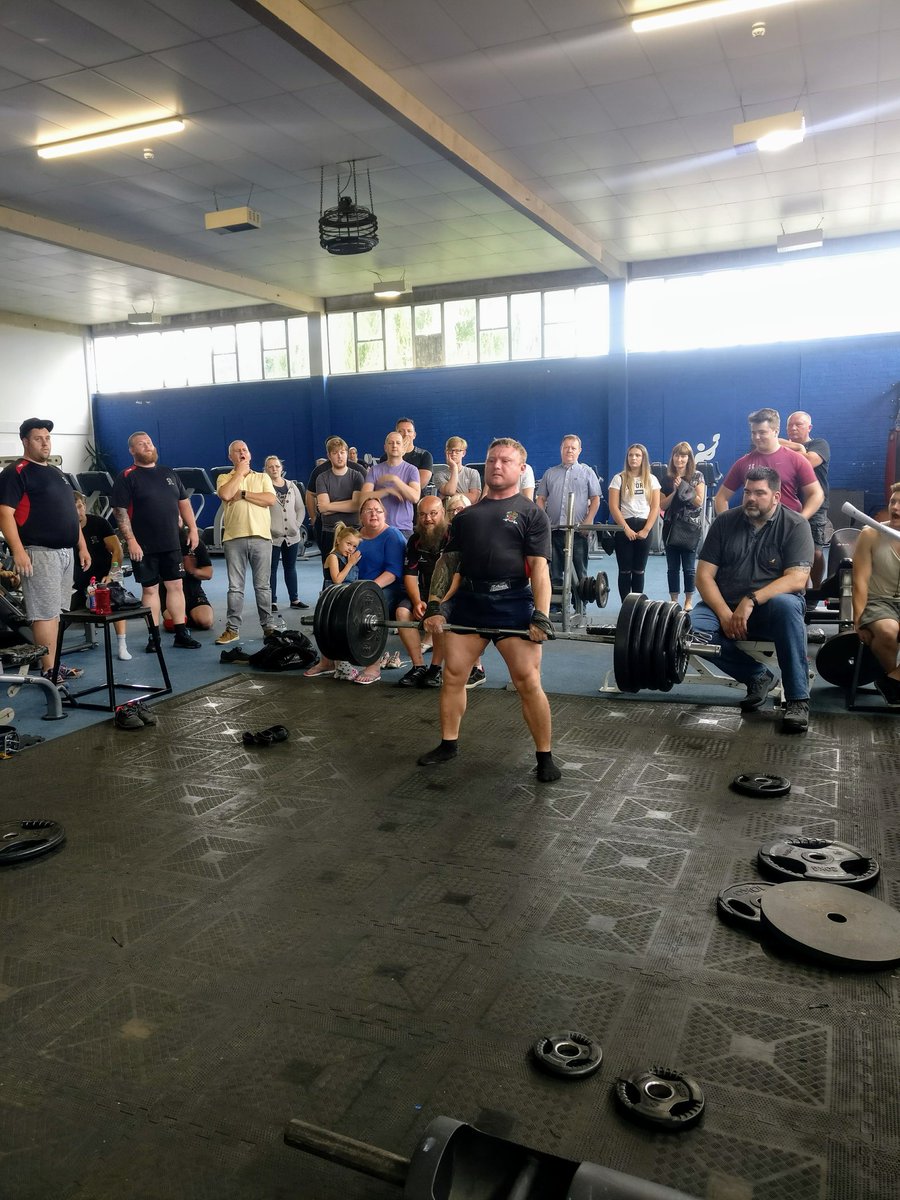 WyvernsRugby's tweet photo. The Wyverns Strong Man Competition was a success. There was a good turn out with lots of money going to charity! https://t.co/NZvDJ63XQ1