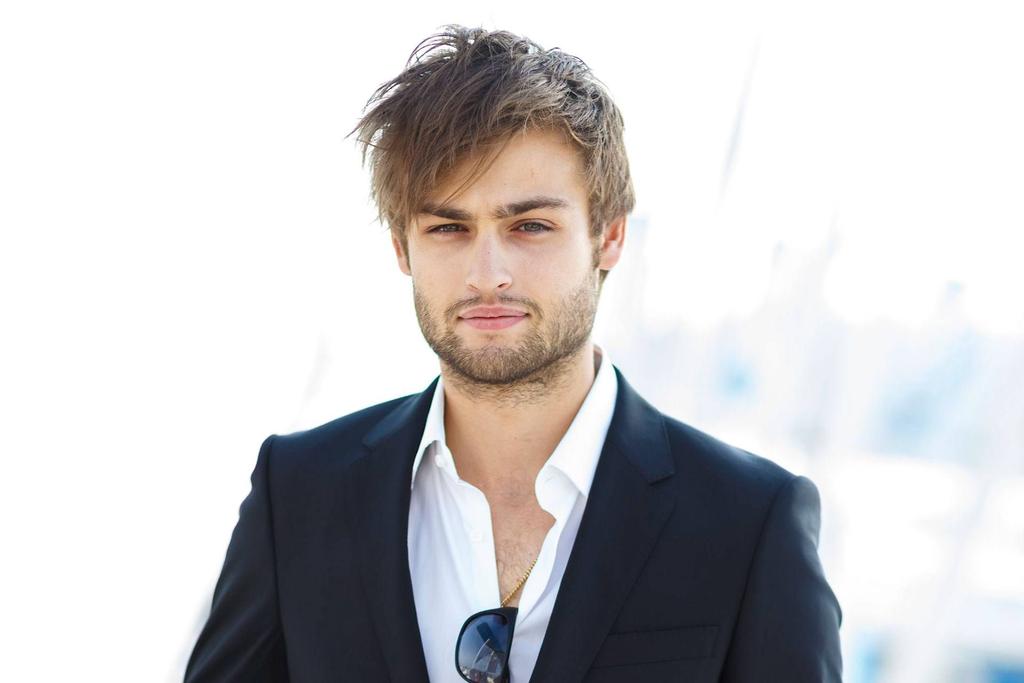   Happy Birthday To Douglas Booth!!   
