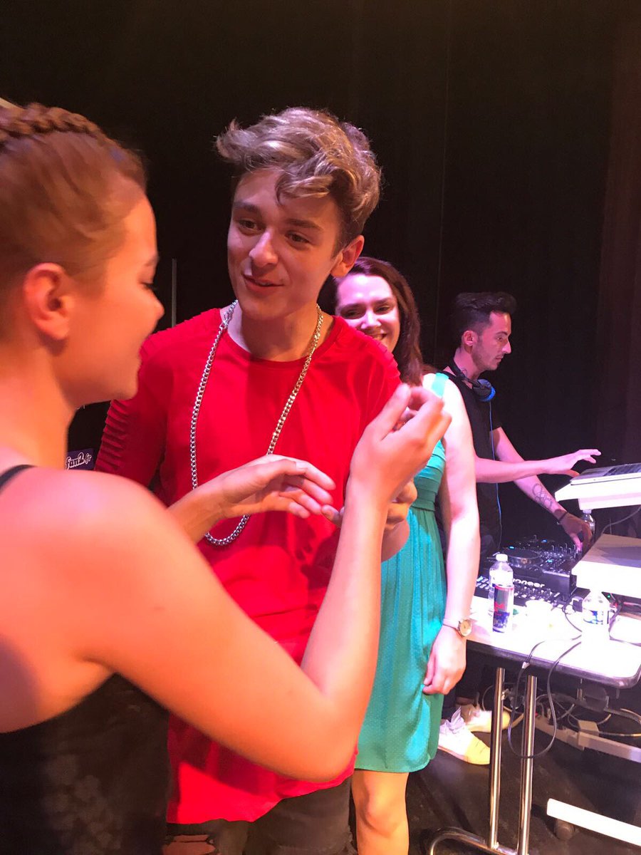 merci pour ce petit moment, tu m'avais beaucoup manqué, j'espère te revoir bientôt, love you💛
#ConnecTour