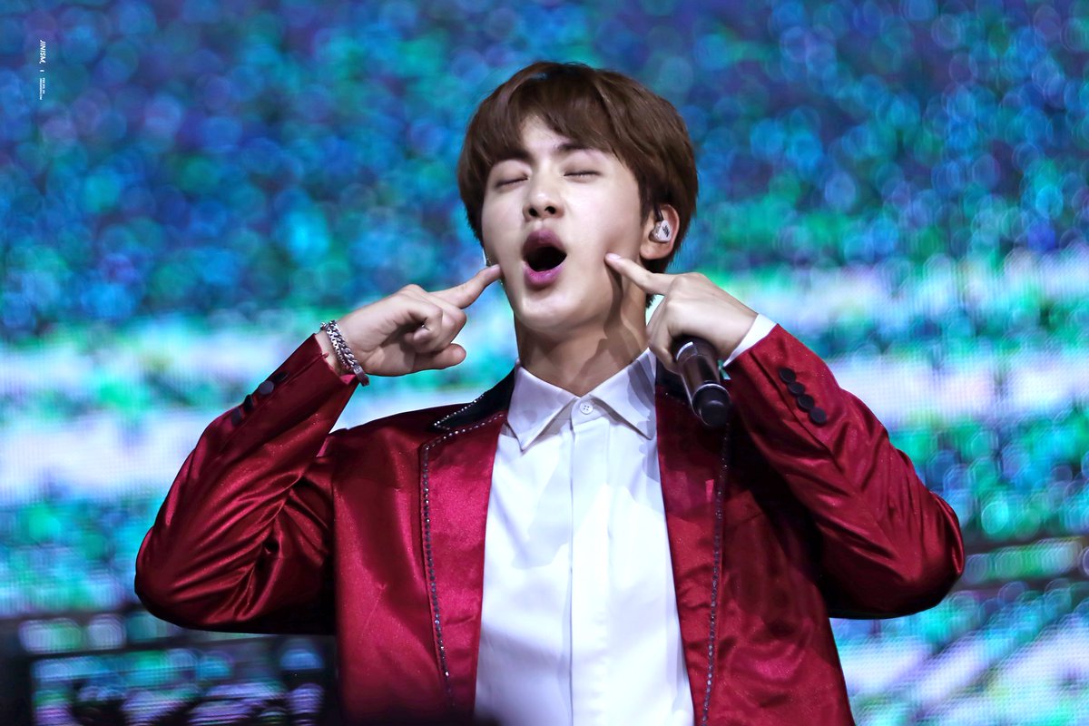 921204_J's tweet photo. 世界で一番君が好き
＃진 #석진 #석찌니 #Jin
@BTS_twt https://t.co/7pZH3zNhkx
