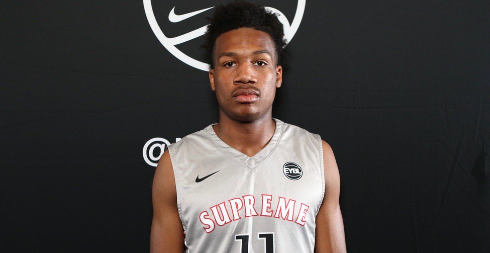 usatodayhss's tweet photo. Cal Supreme AAU retires jersey of Ryse Williams, who died of cancer day before HS graduation https://t.co/sfjvy7UgE3 https://t.co/QHYQe25Apv