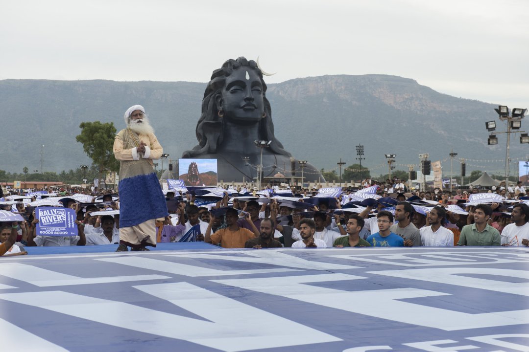 SadhguruJV's tweet photo. This is not a protest. This is not an agitation. This is a campaign to raise awareness that our rivers are depleting. –Sg  #RallyforRivers https://t.co/GpYuA6sTeA