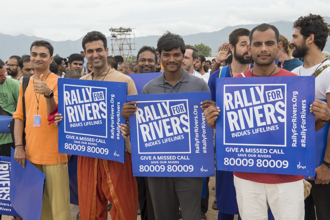 SadhguruJV's tweet photo. This is not a protest. This is not an agitation. This is a campaign to raise awareness that our rivers are depleting. –Sg  #RallyforRivers https://t.co/GpYuA6sTeA