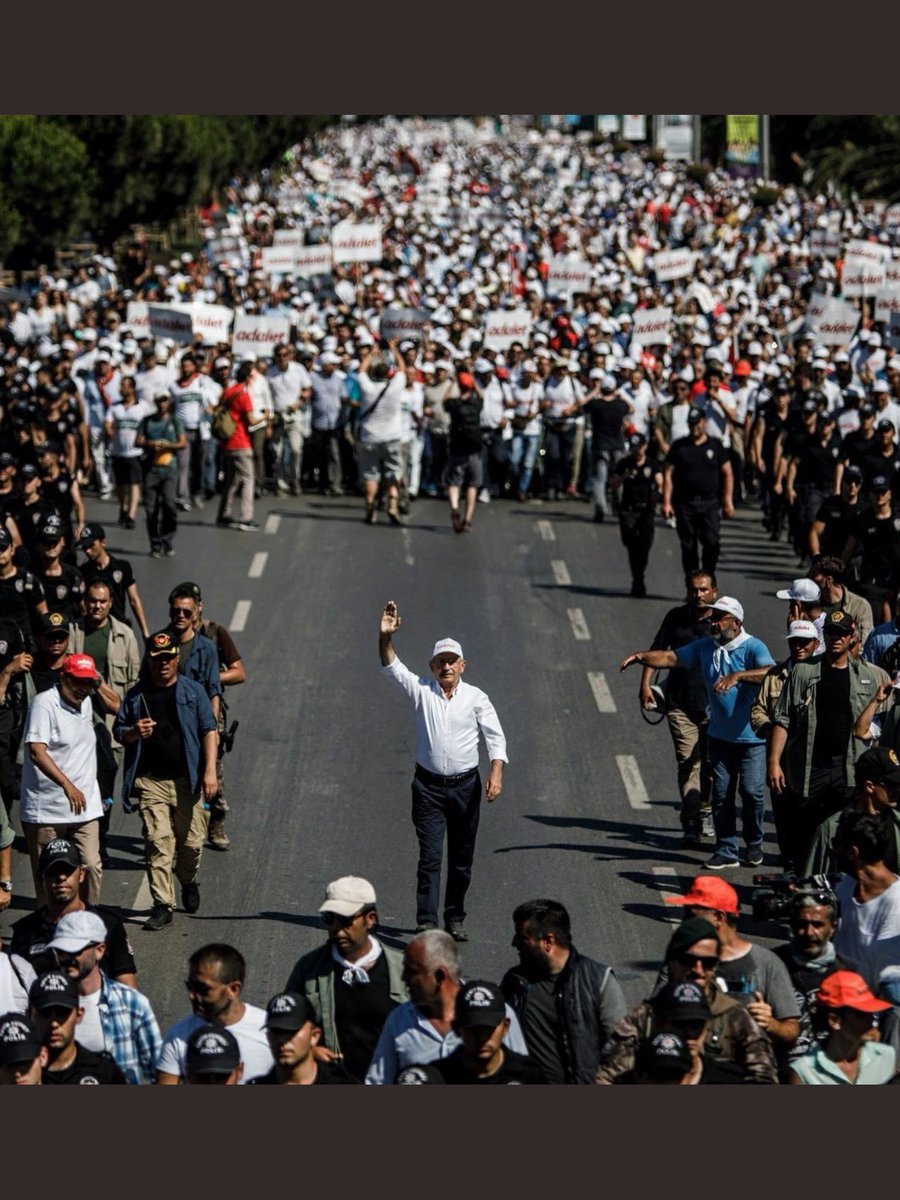 Çıkar beklenti, bedava taşıma, iş vaadi, katılana 150 tl yok onur var, dayanışma, adalet arayışı ve umut var hayır diyebilenin gücü var✌️