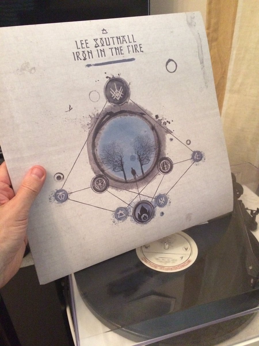 AdyJohnsonUK's tweet photo. Recommended #SoothingSundaySounds @LeeSouthallUK 's debut #IronInTheFire hitting the right spots! @Wonderfulsound_ #singersongwriter https://t.co/zKBtT3r3yr