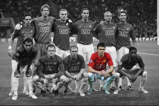 FCR_Imalowski's tweet photo. And then there was one.... this 11 feels like a lifetime ago #Carrick #MUFC https://t.co/ZwisvlQs50