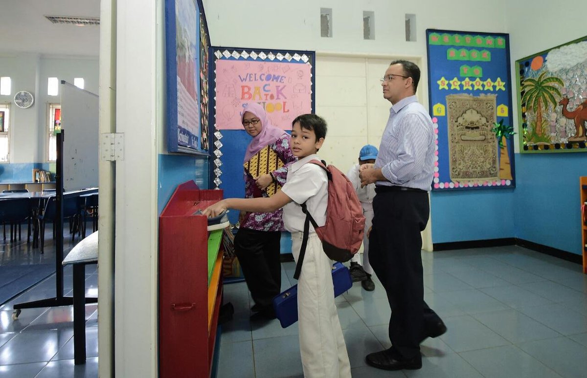 Siapa yang besok sudah akan mengantar anaknya masuk sekolah? :) #haripertamasekolah #hps2017