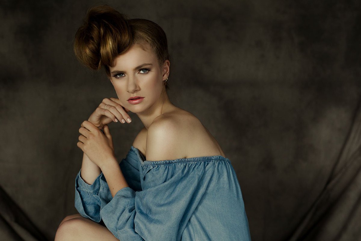 XADAAA's tweet image. #XADA #muaXADA #makeupartistXADA #makeupartistworldwide #hermanchowportraits