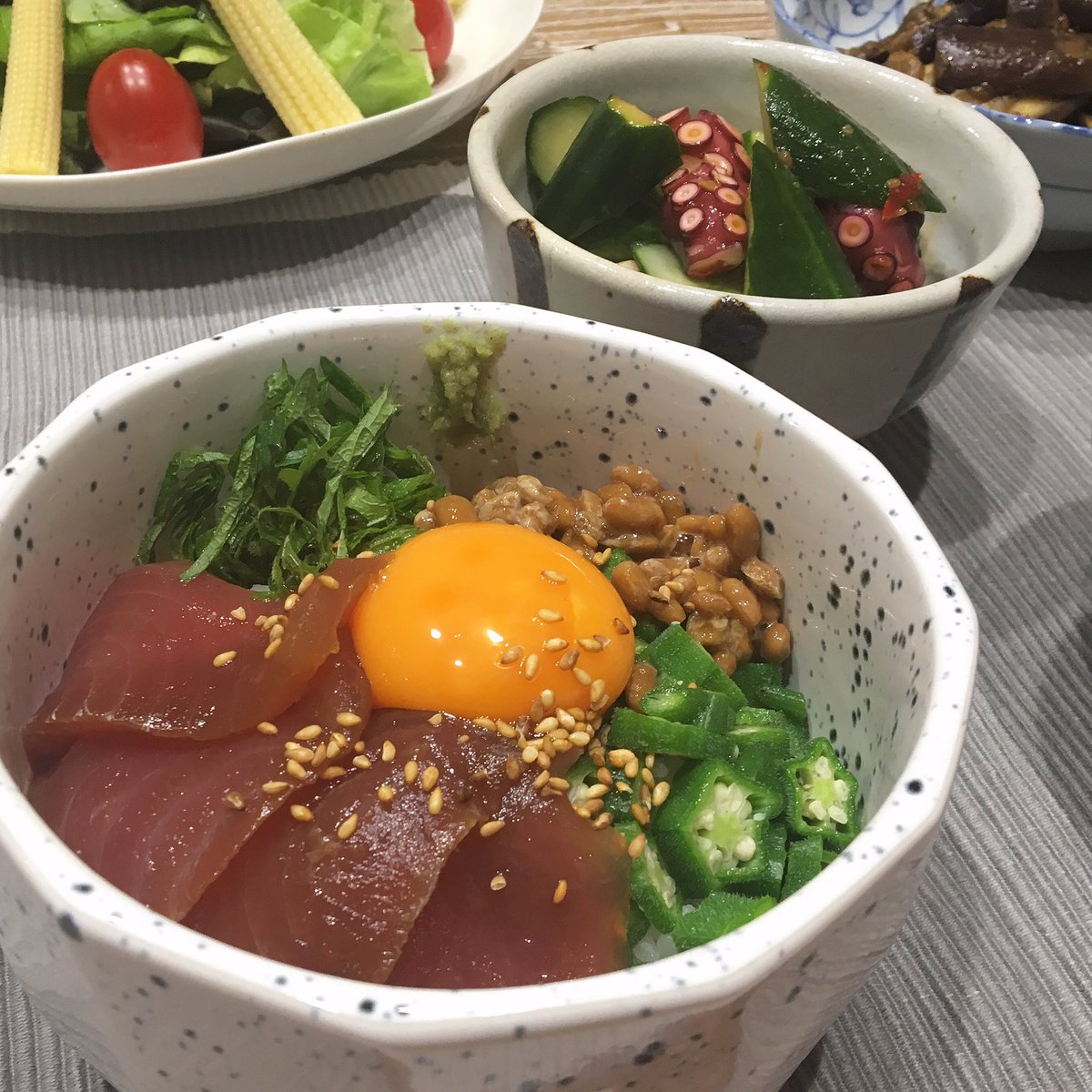 O Xrhsths 豊森ちはや Sto Twitter 昨日の動画 たくさん観ていただきありがとうございます 久々に夜ごはん 献立は カラフルサラダ タコときゅうりのピリ辛和え 茄子の肉味噌炒め みょうがのお味噌汁 漬けマグロのばくだん丼 すっかり夏野菜献立ですね O Xrhsths 豊森ちはや Sto Twitter 昨日の動画 たくさん観ていただきありがとうございます 久々に夜ごはん 献立は カラフルサラダ タコときゅうりのピリ辛和え 茄子の肉味噌炒め みょうがのお味噌汁 漬けマグロのばくだん丼 すっかり夏野菜献立ですね