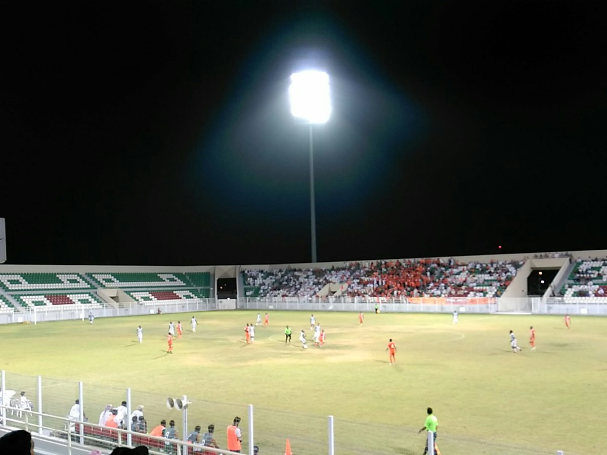 alahleekh69's tweet photo. #دورة_شجع_فريقك_مسندم_خصب2017
#بداية الشوط الثاني للمباراه بين فريق البطوله / فريق كمزار https://t.co/v97U3Y0ZRi