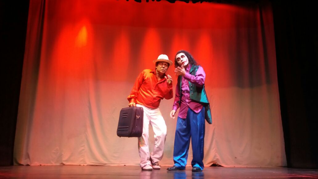 _TeatroDelAngel's tweet photo. Hoy 20H00 #UnGuayacoEnHollywood la comedia teatral más taquillera de todos los tiempos con Oswaldo, Sandra Cinthia Naveda y el #GrupoLaMueca https://t.co/uj4AVTYFZr