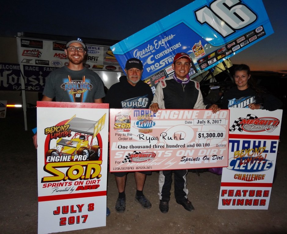 SprintsOnDirt's tweet photo. @RuhlRacing takes @SprintsOnDirt @MAHLE_AM_NA / Clevite Beyond Limits Challenge at @MerrittSpeedMI 

#ain_SOD_great https://t.co/gswWCOZYkt