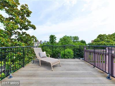 #OpenHouse today, 2-4pm: 632 C St NE. 3BR/2.5BA sunny Richardsonian Romanesque gem on #CapitolHill - must see! #dc #realestate <a href="/CompassInc/">Compass</a>