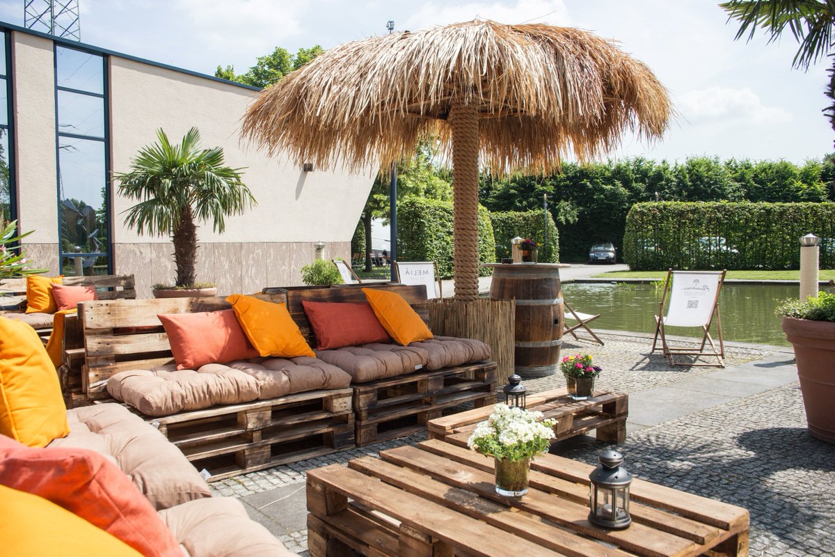 TrypHotels's tweet photo. Se não tem praia, nós criamos… #TRYPDusseldorf #MeuTRYP https://t.co/8vmRp3ouMH