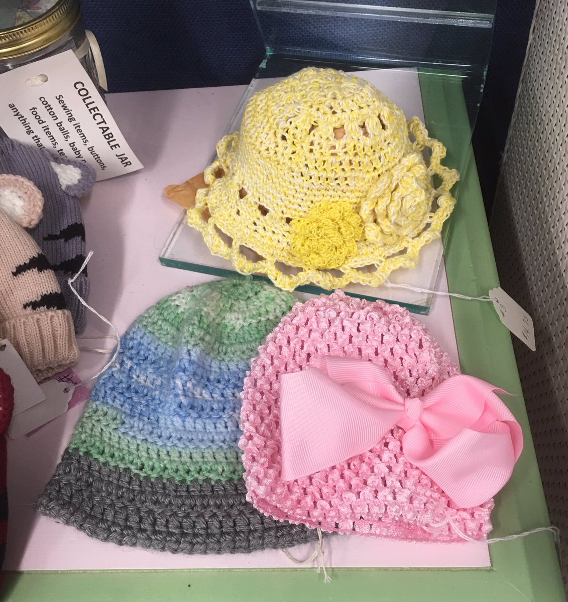 CraftGuildShop's tweet image. Cute lightweight baby hats by Debra M.! We are open today from 12-5. #handcrafteditems #leonardtownmd #craftguildshop #somdartists