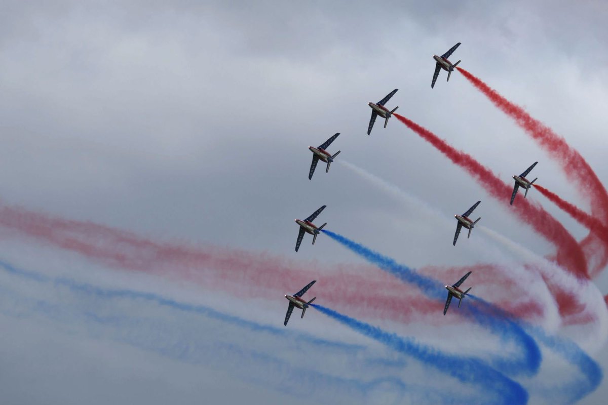 F3Bourgogne's tweet photo. Magnifique show de la @PAFofficiel au @meetingdefrance à #Dijon 😍😍 #aviation #PatrouilleDeFrance #meetingdefrance https://t.co/NMCtyCQEAa