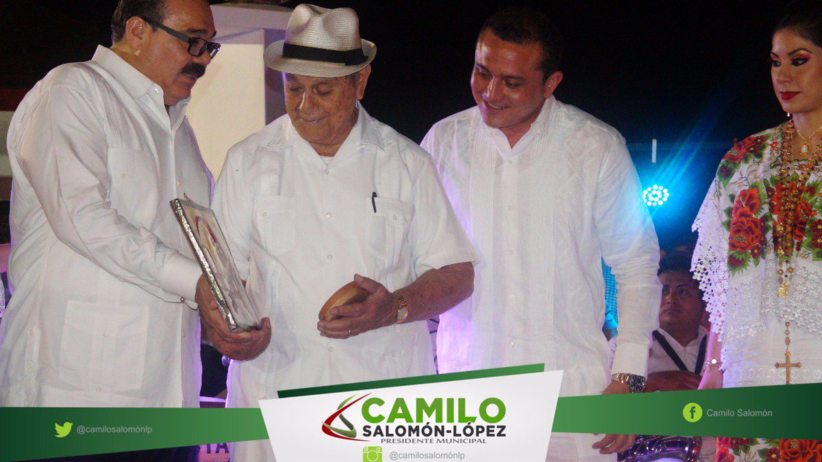 camilosalomonlp's tweet photo. Reconocimiento a Don Arturo González! #FeriaTicul2017 https://t.co/dGmVTtSJAa
