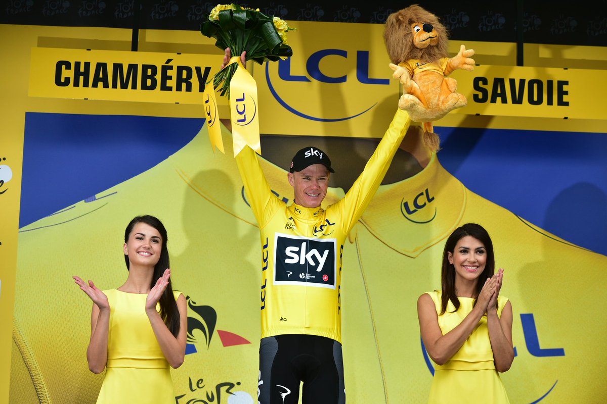 LeTour's tweet photo. Les porteurs de maillot / Jersey wearers; @chrisfroome 💛 @WarrenBarguil 🔴⚪️ @marcelkittel 💚 @SimonYatess ⚪️ #TDF2017 https://t.co/7EUEOQbvTr