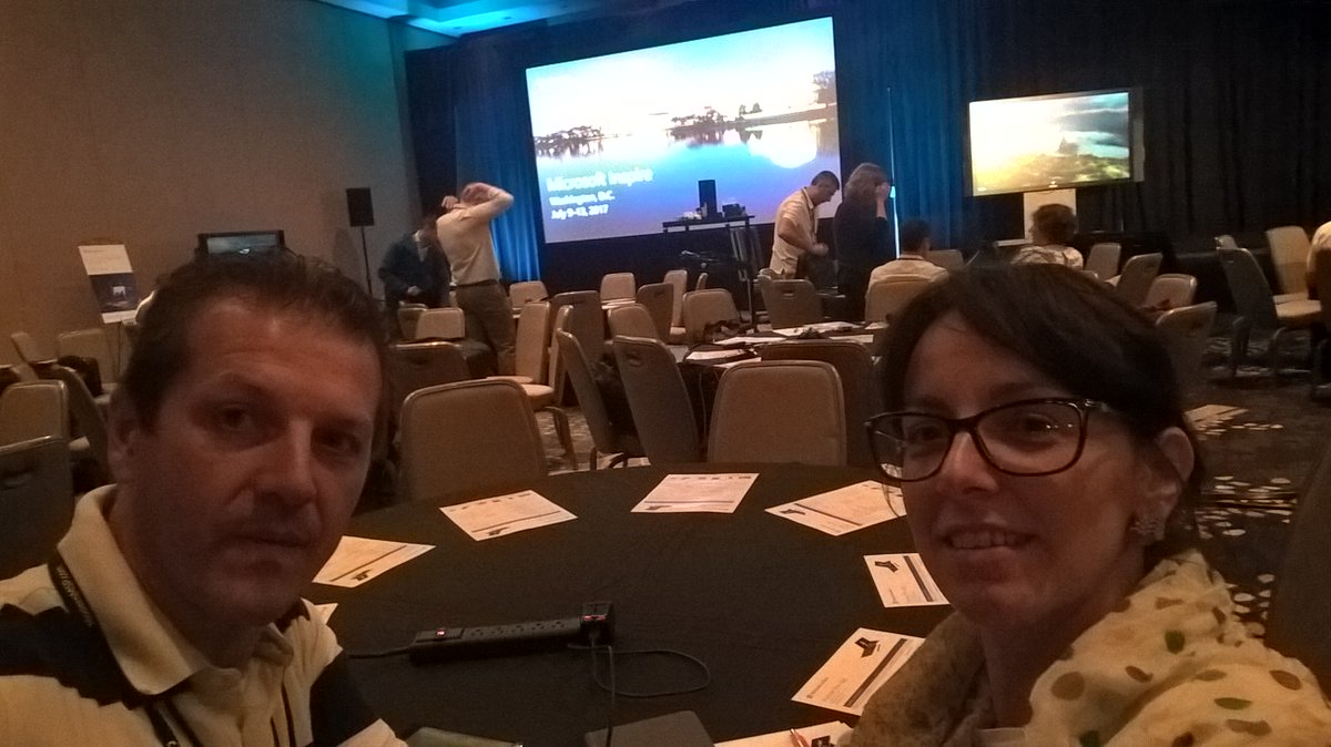 valeriamauri's tweet photo. Partner pre-day...a Washington con Microsoft...sempre in ascolto....amore per il brand anche di domenica๐ @PrjCommunity @msinspire https://t.co/L9zyy4bfOY