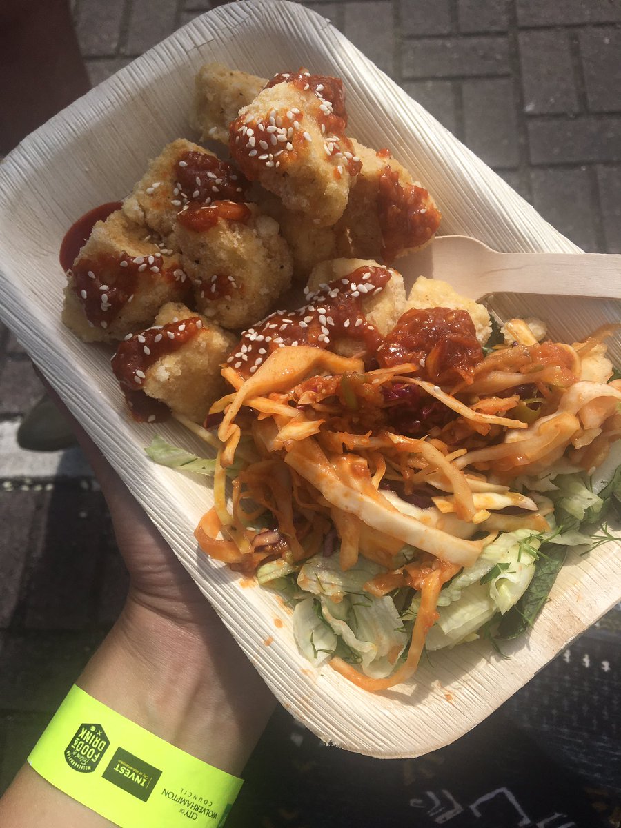 Popcorn tofu at #wolvesfoodfest - great vibe and the dancing litter picker totally stole the show!