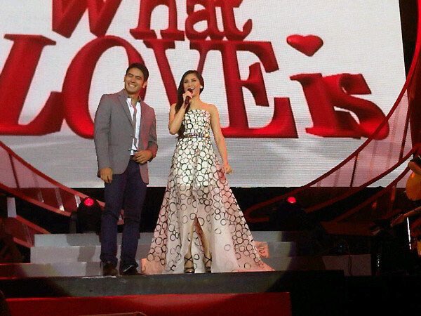 AshRald's tweet photo. Ang pagsisimula ng AshRald..
Ang alamat ng Sasa at Gege.. 

NW: What Love Is 💙❤️ https://t.co/0ljnC4qi7Z