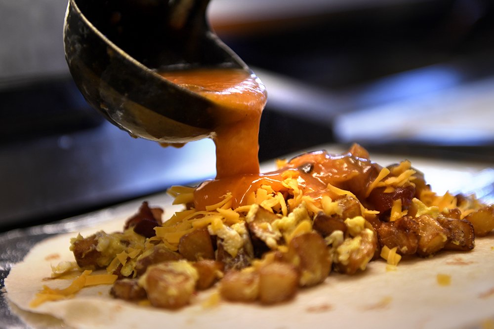 denverpost's tweet photo. ✓ Take a stance in the Colorado vs. New Mexico green chile rivalry.

#knowCOsummer https://t.co/IFQrlRIkk9 https://t.co/Uqk9uKSKyO