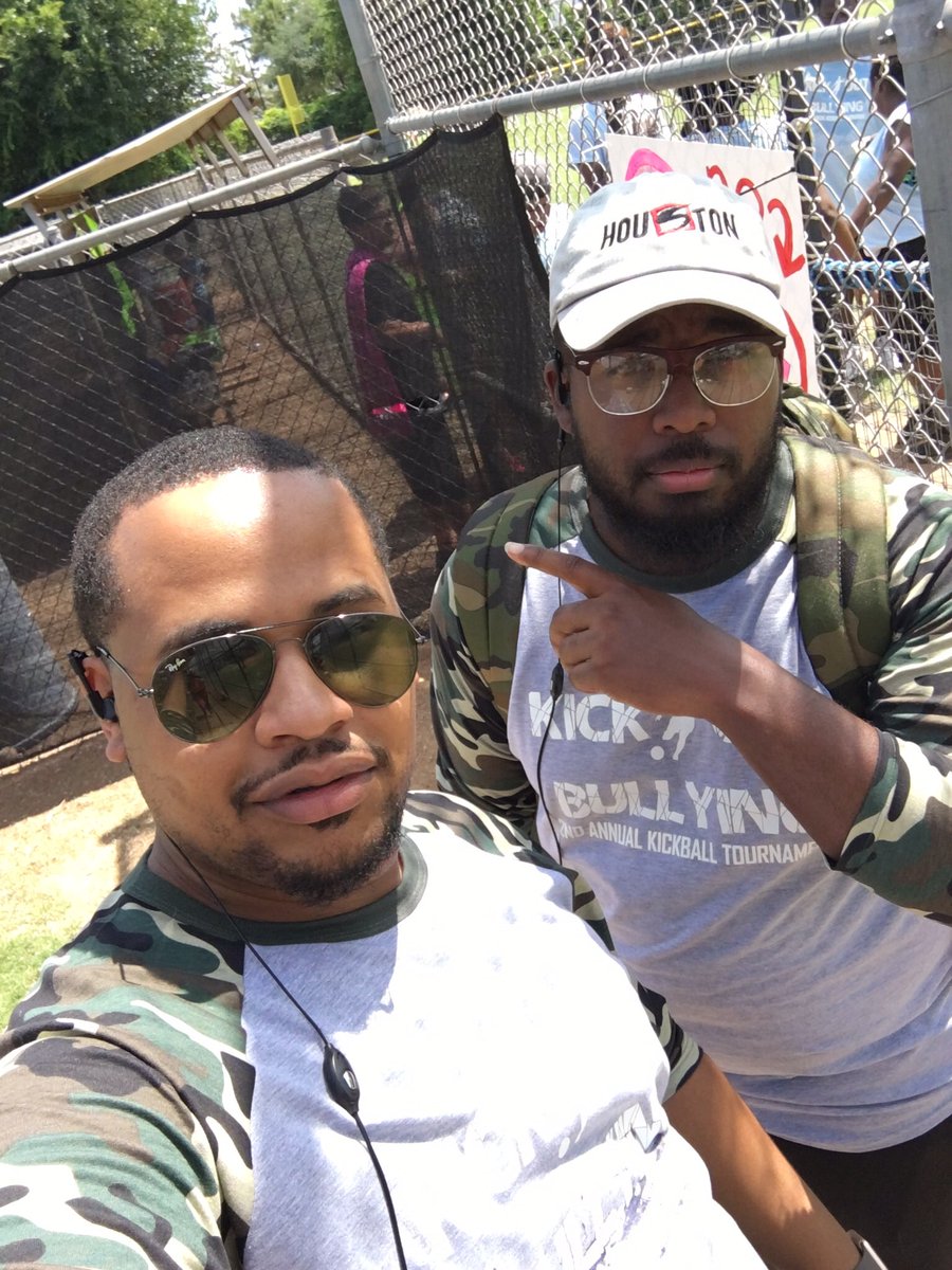 YoBoiKen's tweet photo. @_StopABullyNow @Love_Domanique @KenyanBarbiee #DSABF #StopABully Kick Out Bullying Kickball Tournament!!! https://t.co/SoWnAYDbwj