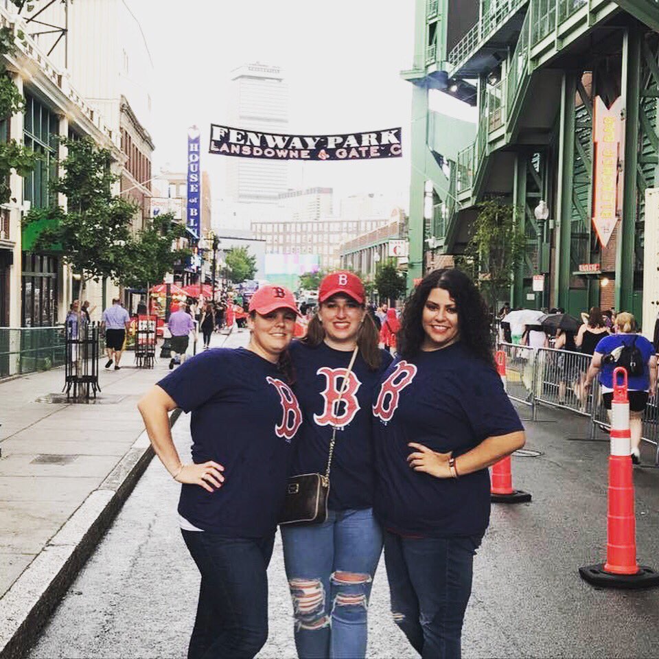 BH_Problems's tweet photo. Another legendary Fenway night! #nkotbfenway #thankful4Bos https://t.co/EwYz0TIr6b