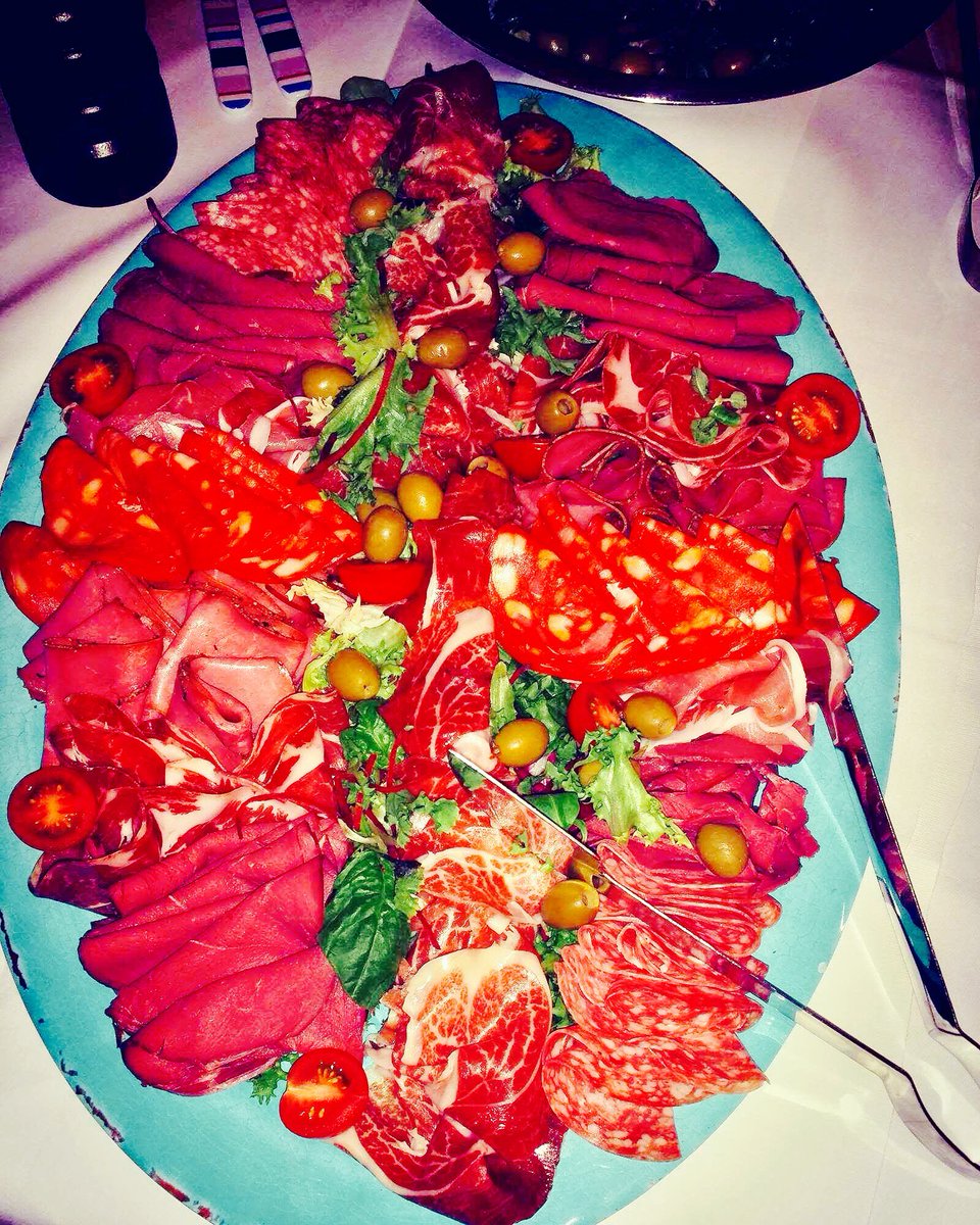 WedinHighlands's tweet photo. Fantastic wedding for Christian &amp; Ruth @1EileanDonan and catering by Tartan Heart Events ❤️🇪🇸🦐🍹 https://t.co/qlCelZT7Dg