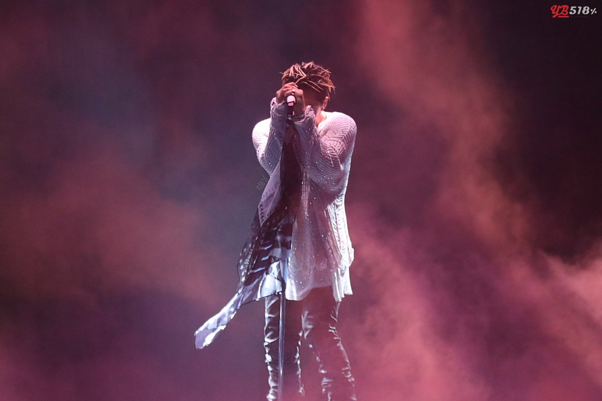 [HQ PHOTO] 170708  #TAEYANG at TAEYANG 2017 WORLD TOUR <WHITE NIGHT> at Zozo Marine Stadium
#WHITENIGHTinChiba #WHITENIGHT 
©YB_518