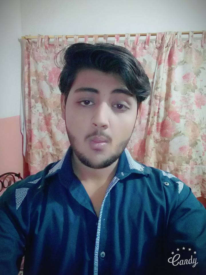 SAFAQkhan999's tweet photo. @TheRock sir only one chance look my photograph https://t.co/UIrpHvF1fP
