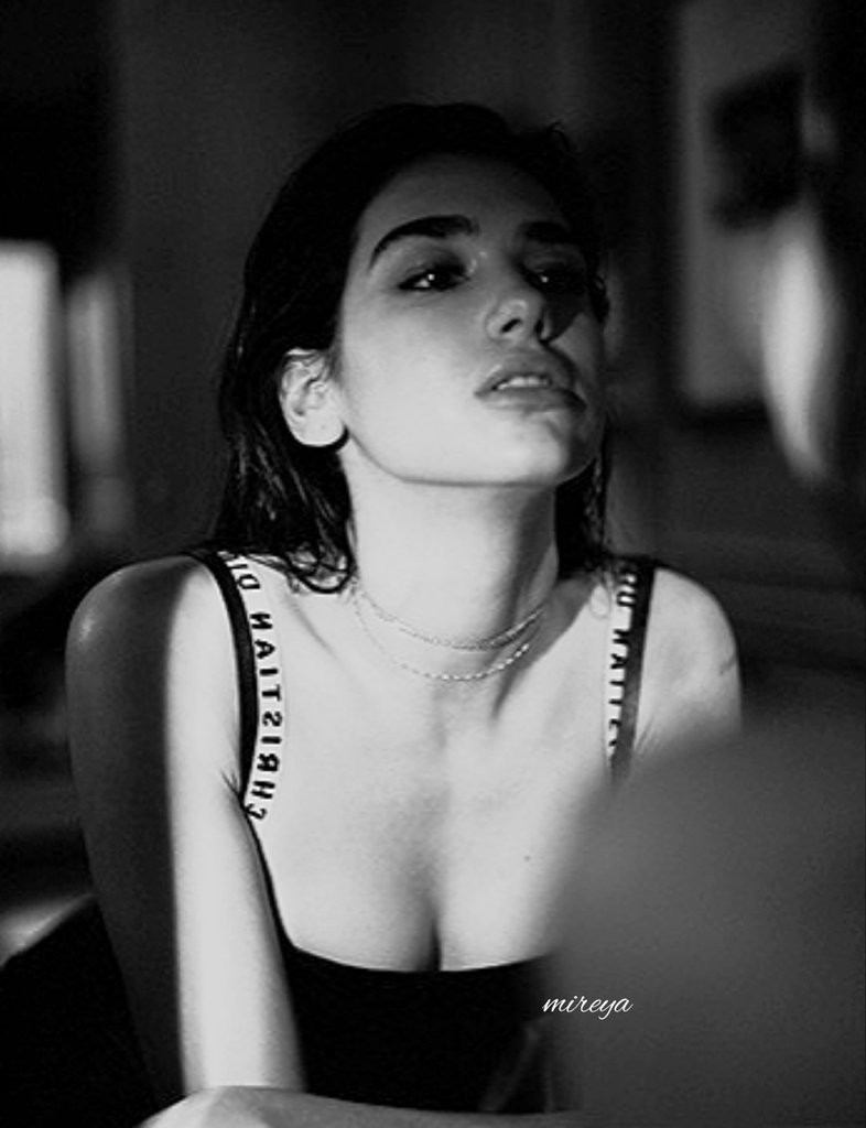 mireyashd's tweet photo. “Feel your eyes, they all over me;
don't be shy, take control of me.
Get the vibe, it's gonna be lit tonight.” https://t.co/KReNkfDa0D
