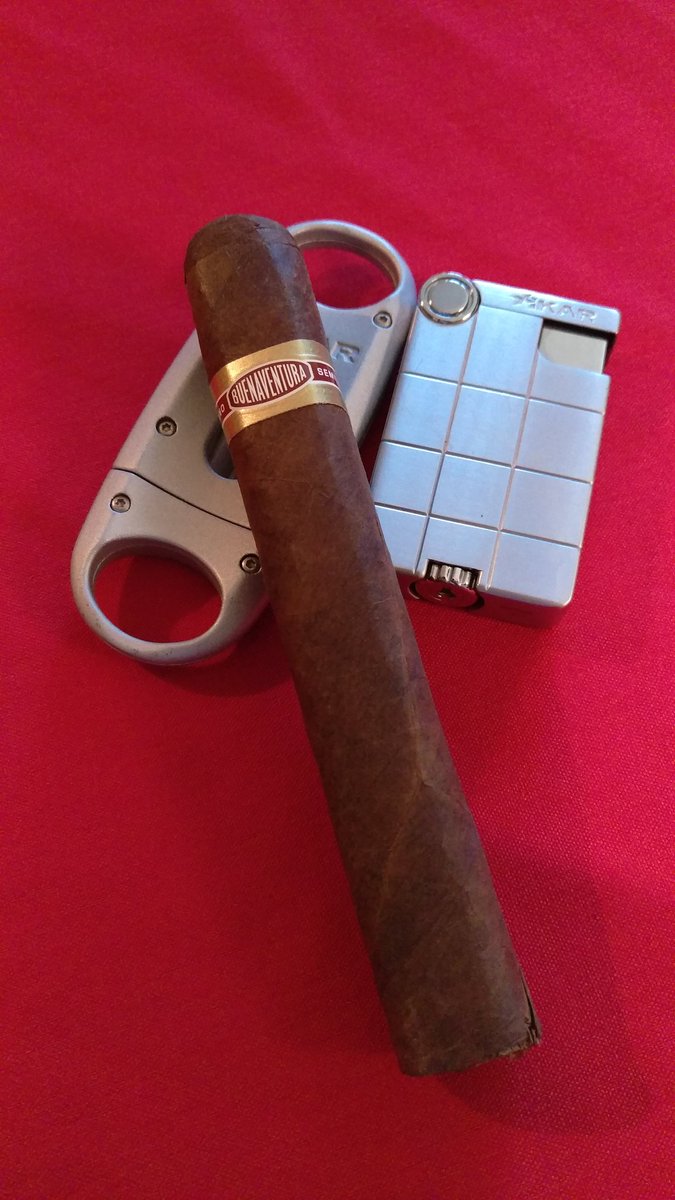 Mack280's tweet photo. C&C Time with a delish @CurivariCigars #P554 @CigarChairman @CigarGent_CV66 @JeffBOTL @joe_boca @notbuncy @oppy8107 @PistolCliff @RodZdebiak https://t.co/1suUGOJrbF