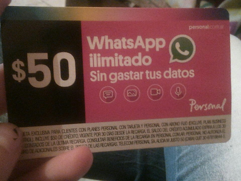 OopsNahue's tweet photo. @nahueperezm mira lo que compré para tu capitanía, después si me dan más plata compró otra💪 https://t.co/Hf6RQIbNVT
