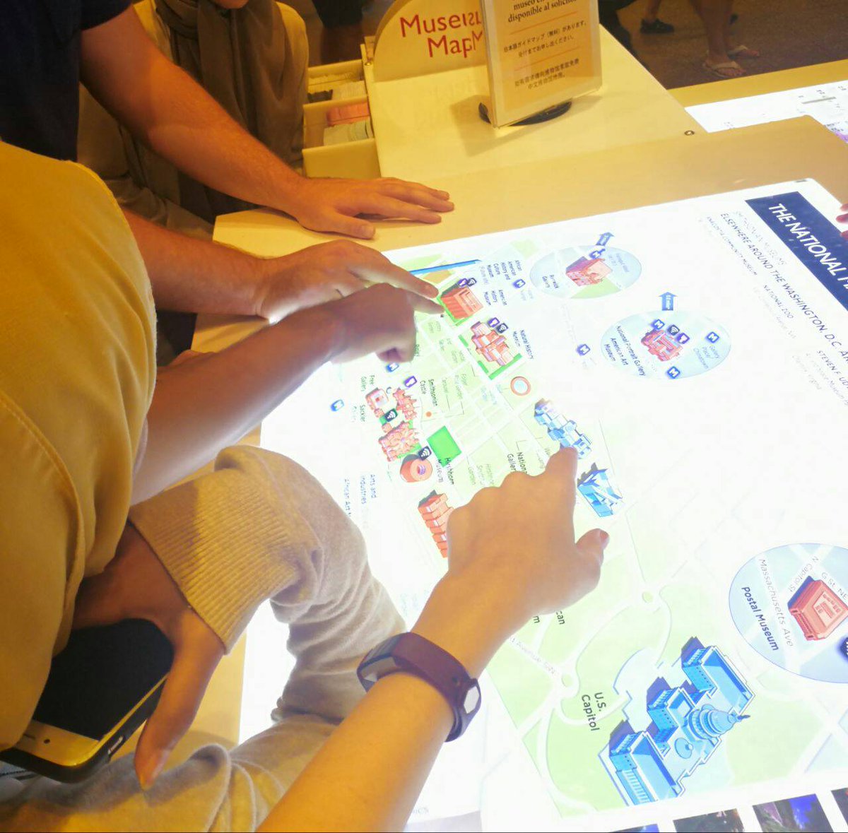 LegacyIntl's tweet photo. The #Smithsonian scavenge hunt had #SYLEP2017 exampling team building, strategic planning, and many other development skills! https://t.co/KS3aULxI4r