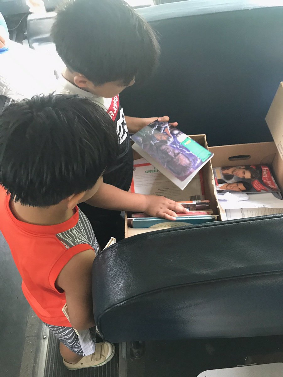 RSSchoolsNC's tweet photo. Have fun encouraging children to read this summer &amp; join the 'Summer Reading Challenge'-more info at https://t.co/HWWyKHrBsu  #rssread2017 https://t.co/OLhl40Rqj7