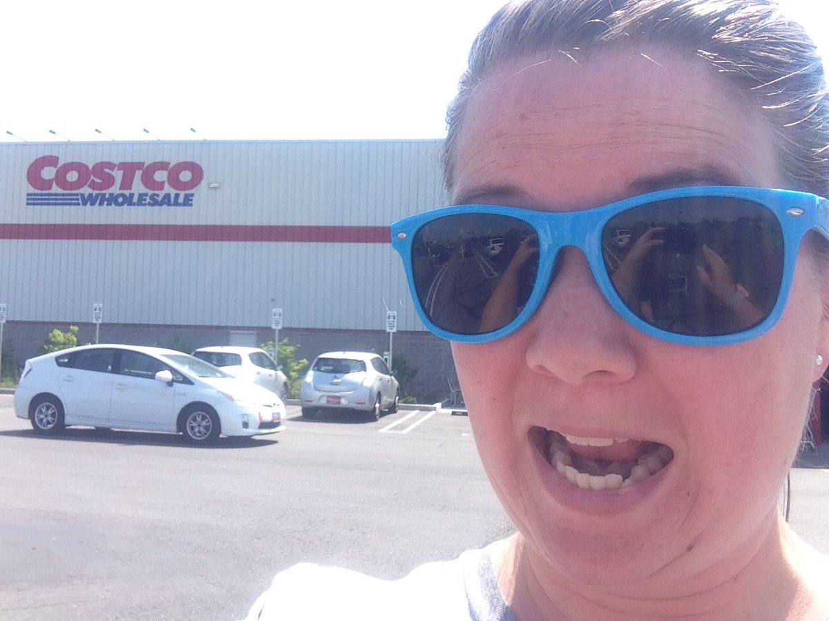 NikkiNorthT's tweet photo. accomplishment of (yester)day: visiting the largest #costco in the world #utah #smallvictory https://t.co/HxpBOsKtbH
