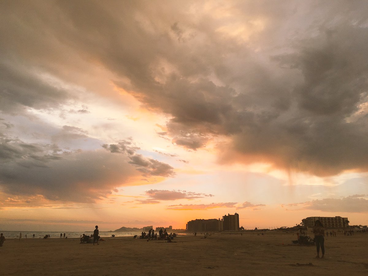 CronDelPuerto's tweet photo. Un día como hoy, pero de hace 65 años, #PuertoPeñasco se erige como Municipio Sonorense. https://t.co/2Tgelxstib