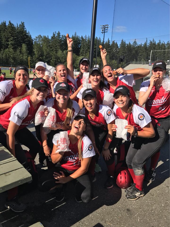 ChelseaJenner1's tweet photo. 🍩's for 🇨🇦 https://t.co/r2pxiOMknn