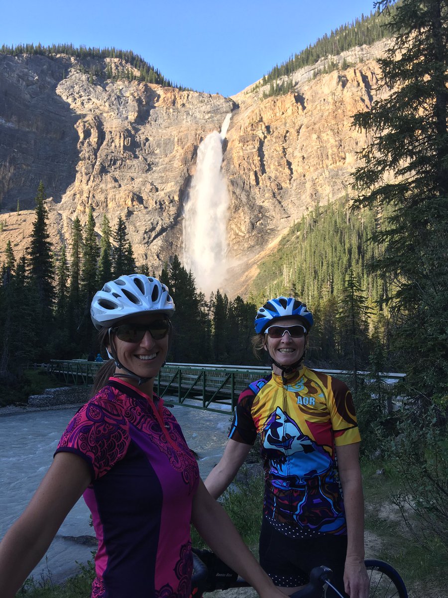 missmacameron's tweet photo. Nothing better than a quiet evening road ride up to Tak Falls in @YohoNP with an amazing friend! #lovemylife #foreverlocal https://t.co/KcKYg9738q
