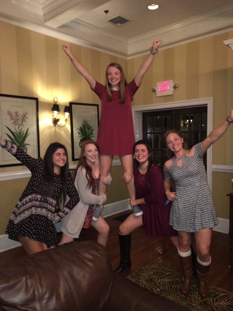 maddiesnell_'s tweet photo. Happy bday meggg I miss u and vball so so much, I hope u had an amazing day!!! 💓🤗 @MeghanChicano https://t.co/e8vhq0XYas