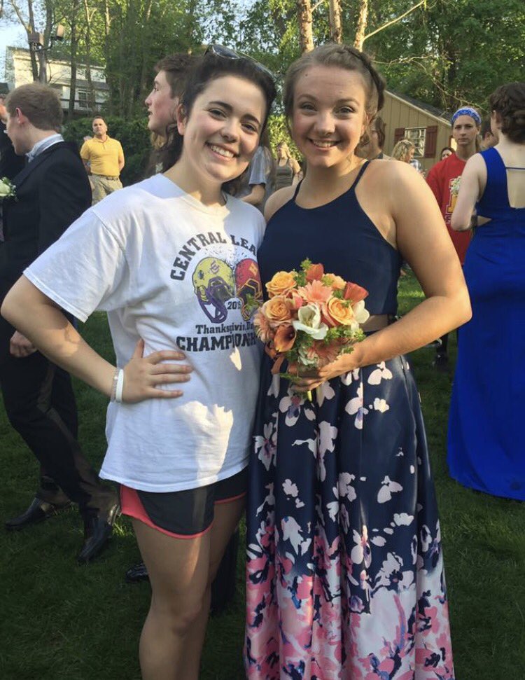 maddiesnell_'s tweet photo. Happy bday meggg I miss u and vball so so much, I hope u had an amazing day!!! 💓🤗 @MeghanChicano https://t.co/e8vhq0XYas
