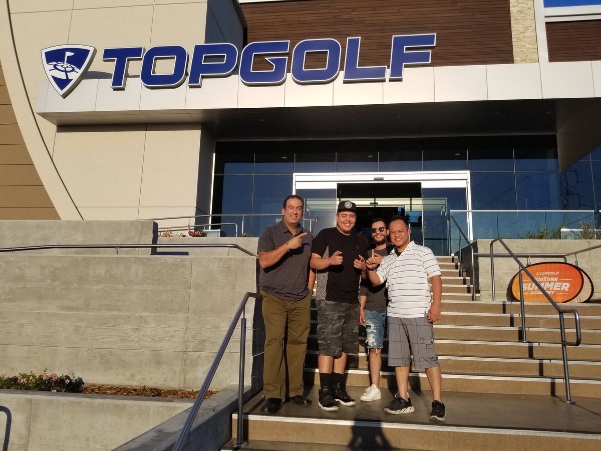 dhanna719's tweet photo. Green Machine getting ready for some great team building #TopGolf @MobileOneLLC @dperry2929 @Mobile1_SteveO @stephen_pulley @NickGuarine https://t.co/D2AOgqxYkC
