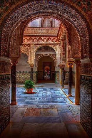 ما كان المسلمون كالبرابرة من القوط أو الوندال يتركون وراءهم الخراب والموت فالأندلس لم تشهد قط أعدل وأصلح من حكمهم
#المستشرق_ستانلي_لين_بول