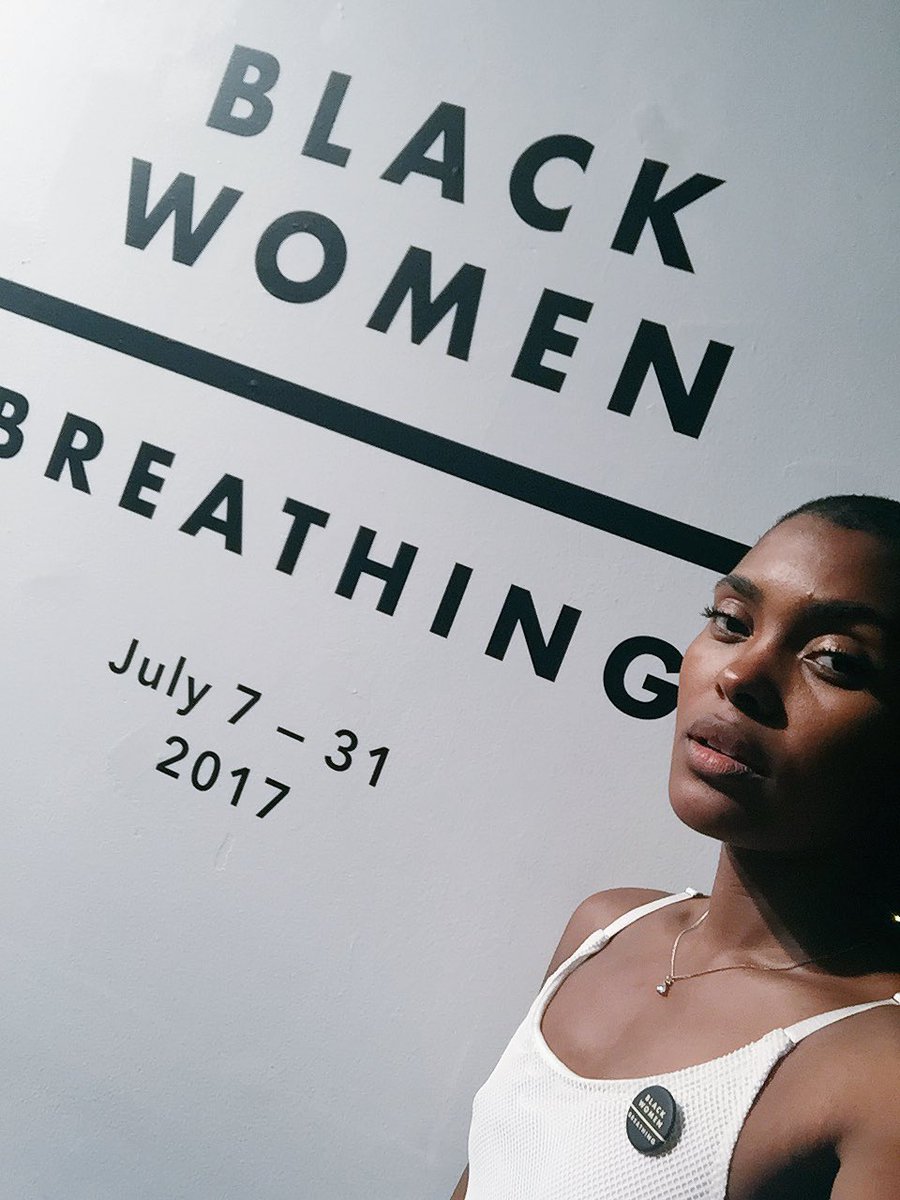 CandaceKohl's tweet photo. Black Women > Breathing.
#BWBSTL
Exhibit is still up. Bless yourself and check it out at the @UrbArts center. 🙏🏾✨ https://t.co/PzL5DnYfiL