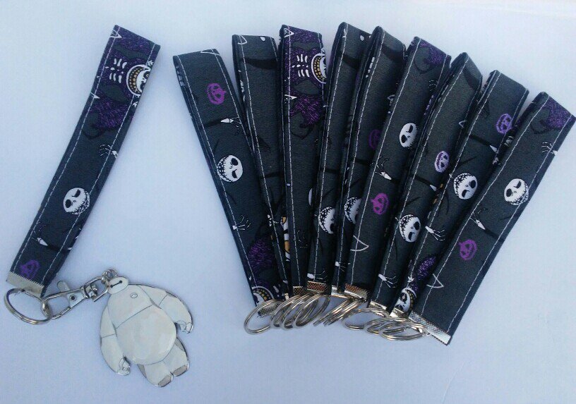 CrimsonDesignBG's tweet photo. https://t.co/6wM9e5TA78 #DisneyCruise #FEgifts #Fishextender #Fishextendergifts #DisneyDream #DisneyFantasy #JackSkellington #NBC #Disney https://t.co/prfgYpguew