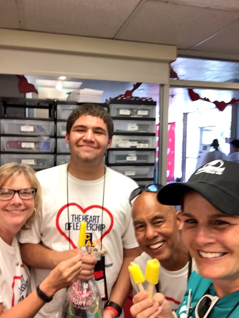icanhelp's tweet photo. Sam & Staff Recognition council made CADA staff so happy with BANNA! It's the simple things in life. #cadacamps #icanhelp #samdidhelp https://t.co/KB4HZPckai